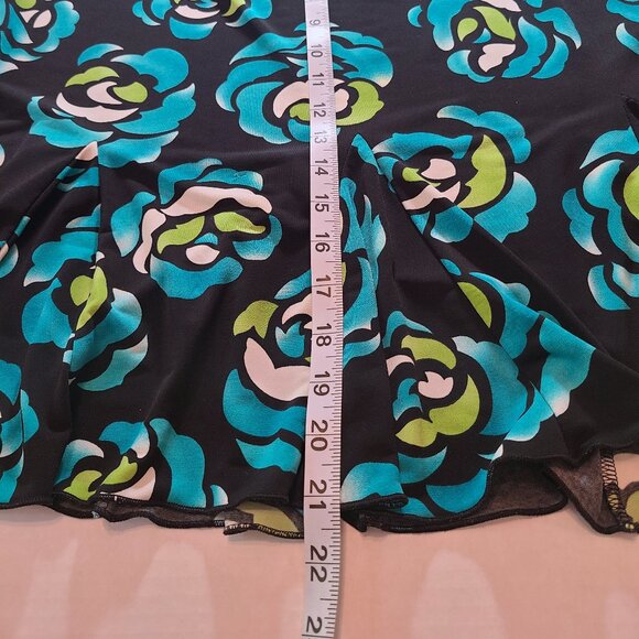 Briggs New York Floral Flare Skirt - Size M - Picture 8 of 8